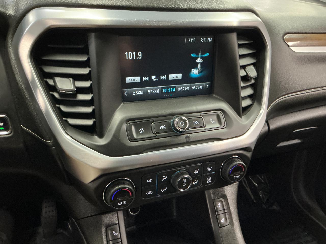 GMC Acadia FWD 4dr SLE w/SLE-2 2017