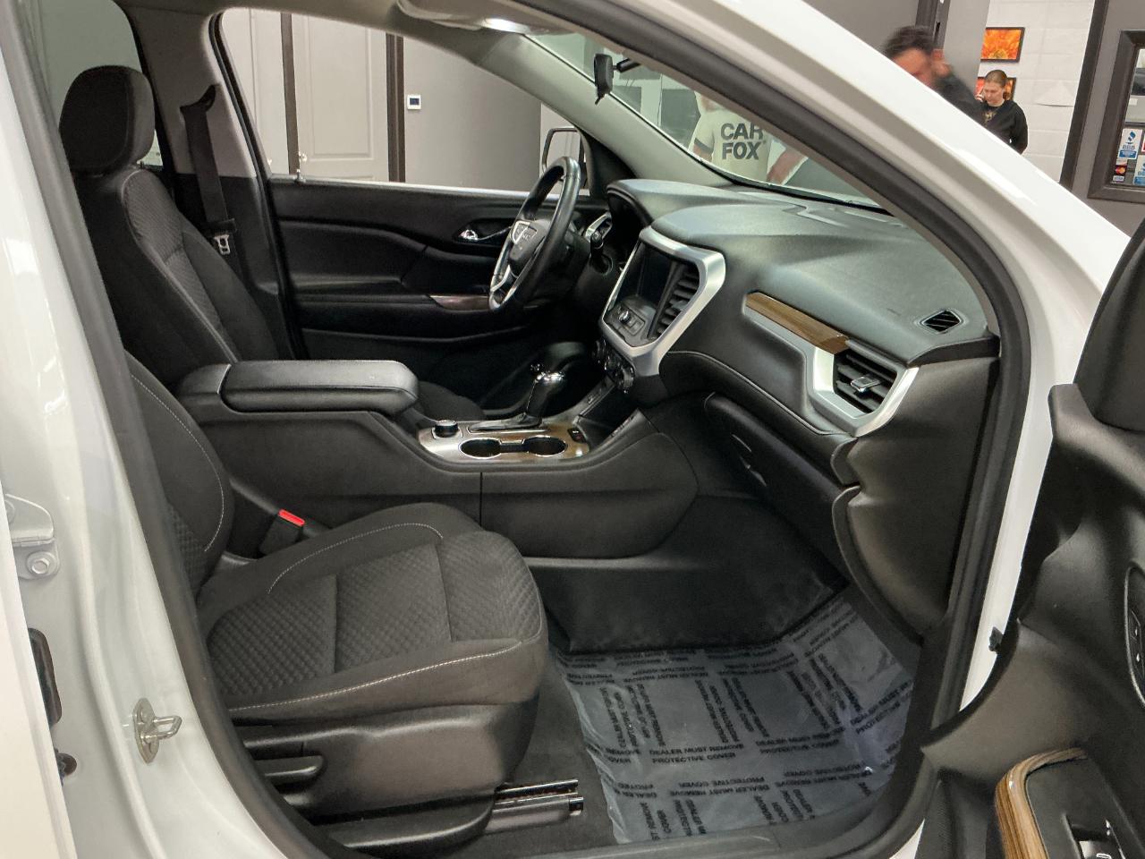 GMC Acadia FWD 4dr SLE w/SLE-2 2017