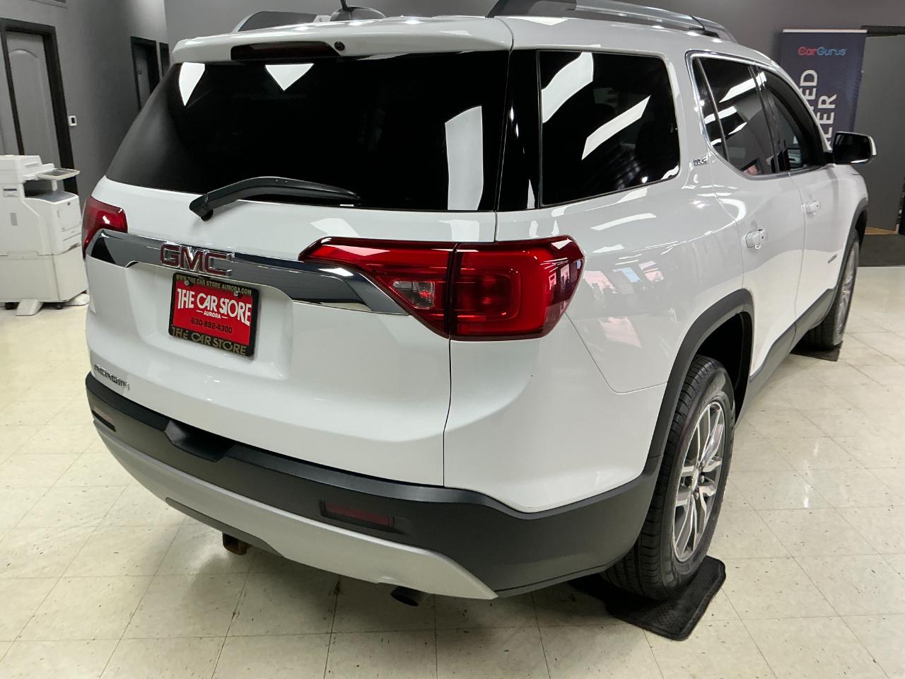 GMC Acadia FWD 4dr SLE w/SLE-2 2017