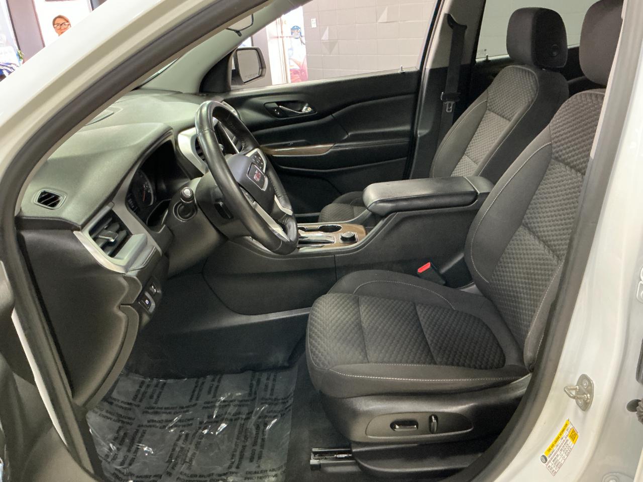 GMC Acadia FWD 4dr SLE w/SLE-2 2017