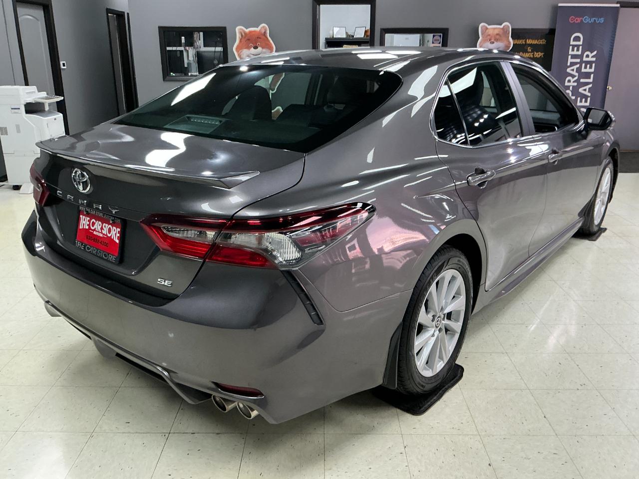 Toyota Camry SE Auto (Natl) 2024