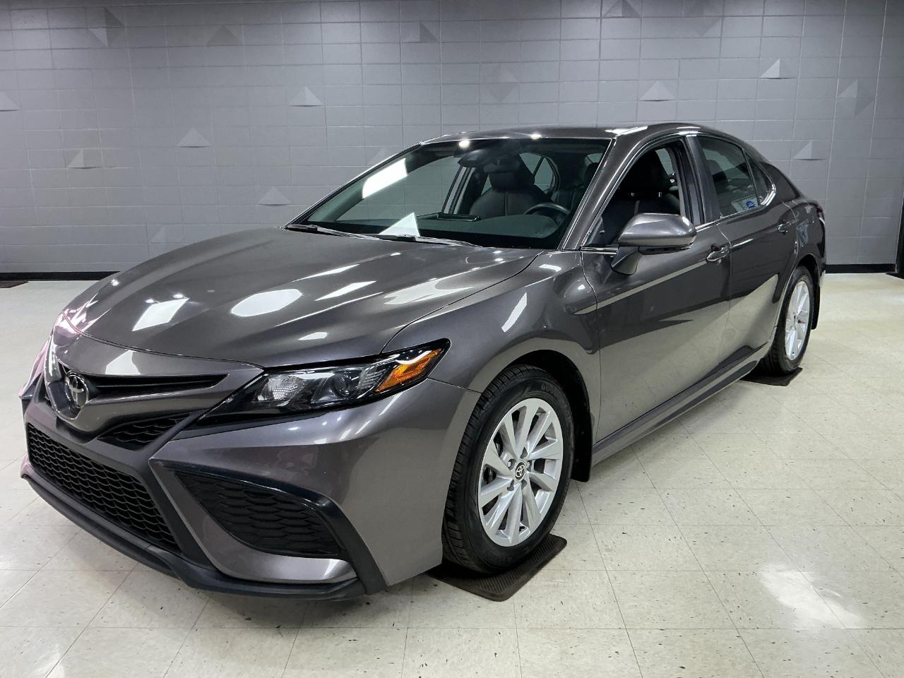 Toyota Camry SE Auto (Natl) 2024