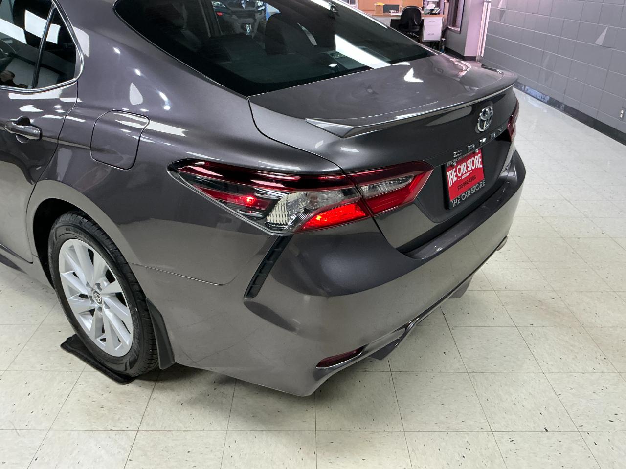 Toyota Camry SE Auto (Natl) 2024