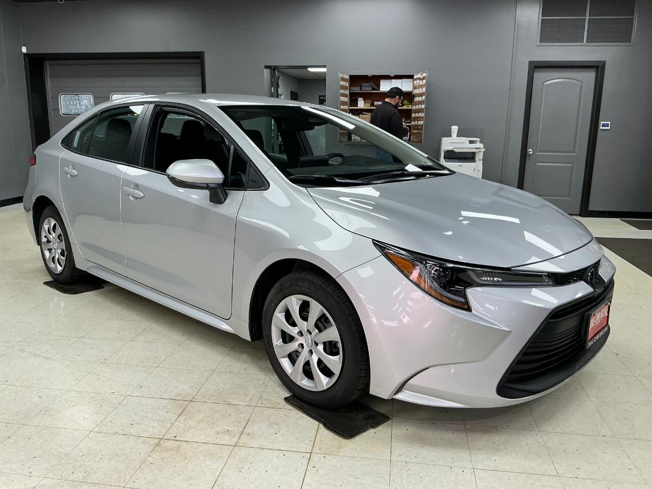 Toyota Corolla LE CVT (Natl) 2026