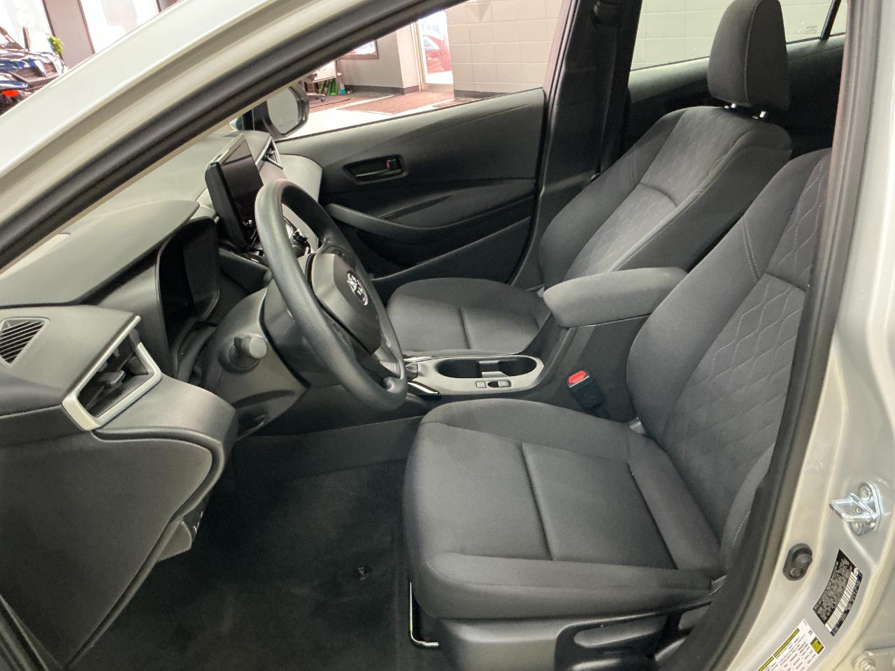 Toyota Corolla LE CVT (Natl) 2026