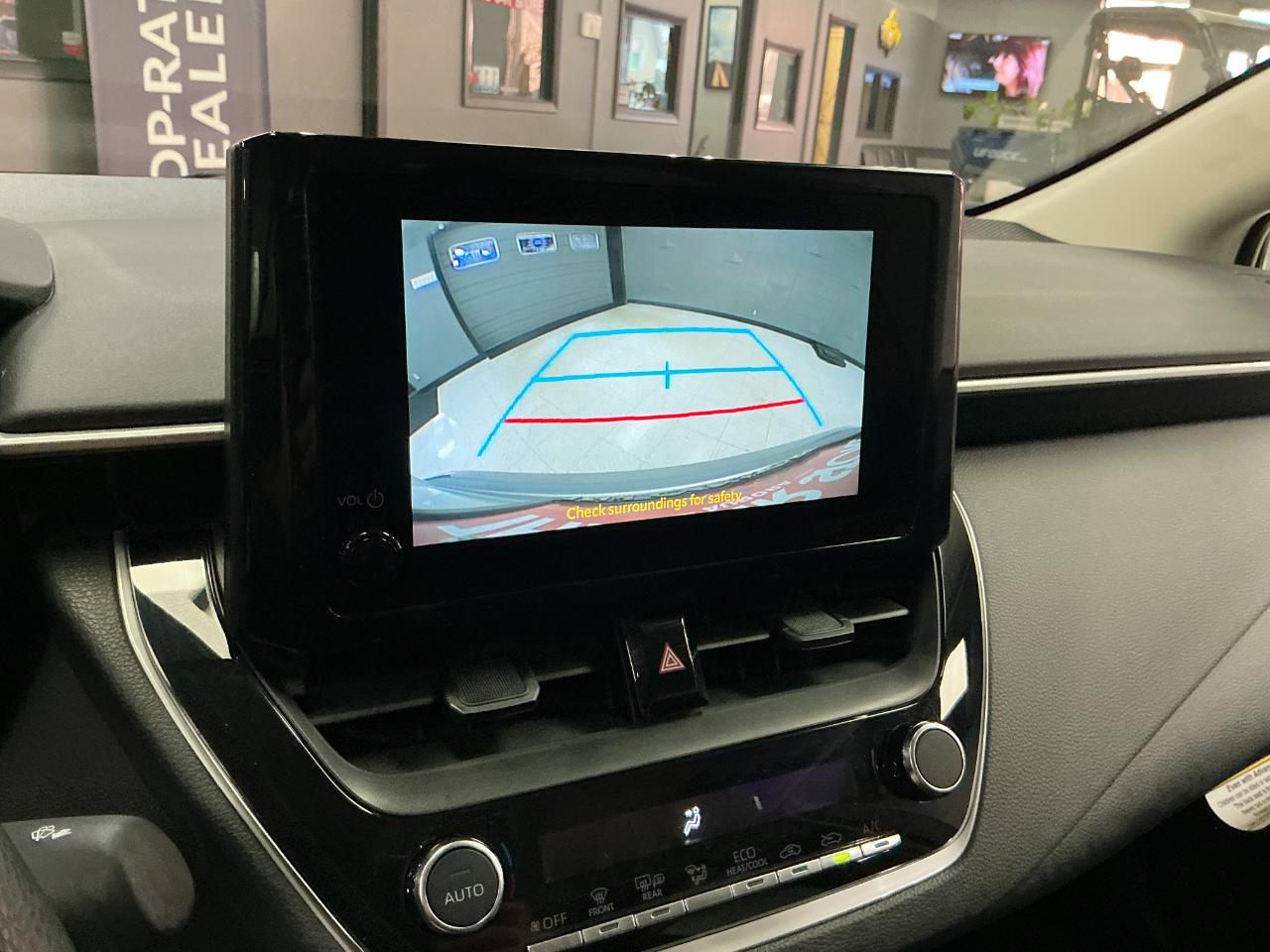 Toyota Corolla LE CVT (Natl) 2026