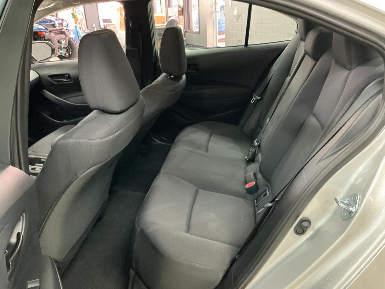 Toyota Corolla LE CVT (Natl) 2026