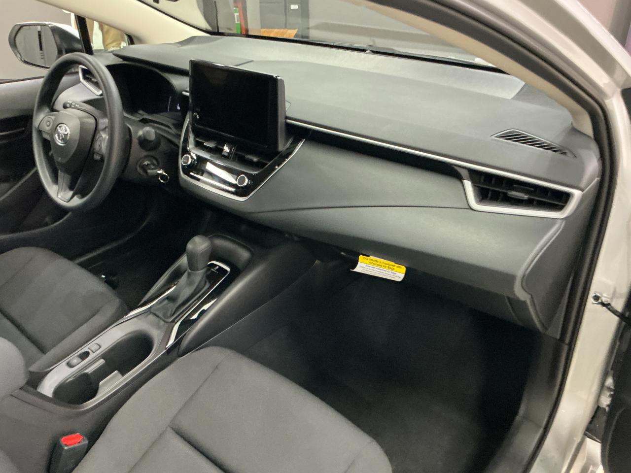 Toyota Corolla LE CVT (Natl) 2026