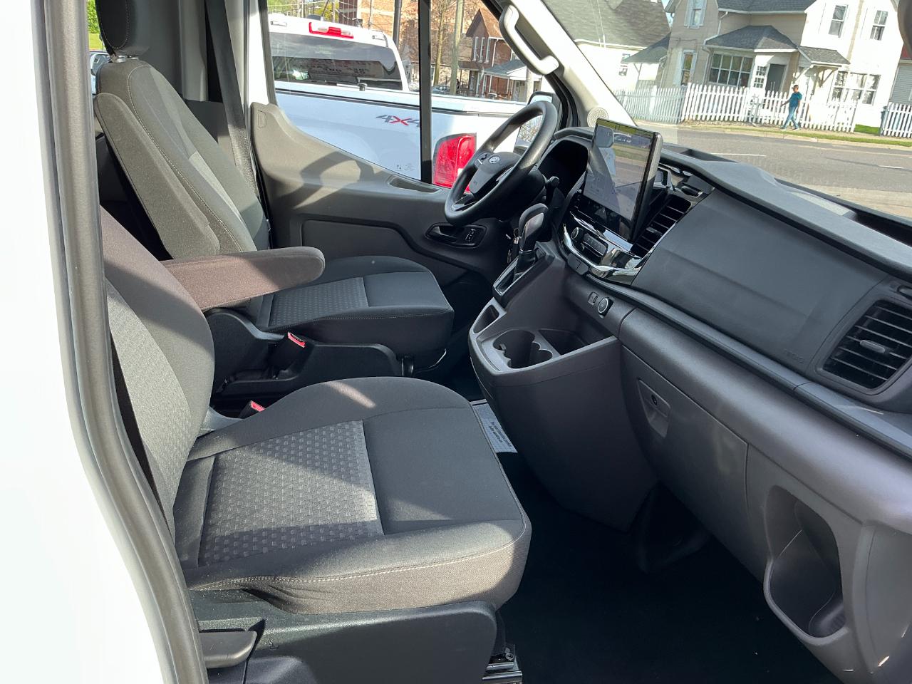 Ford Transit Passenger Wagon T-350 148" High Roof XLT RWD 2023