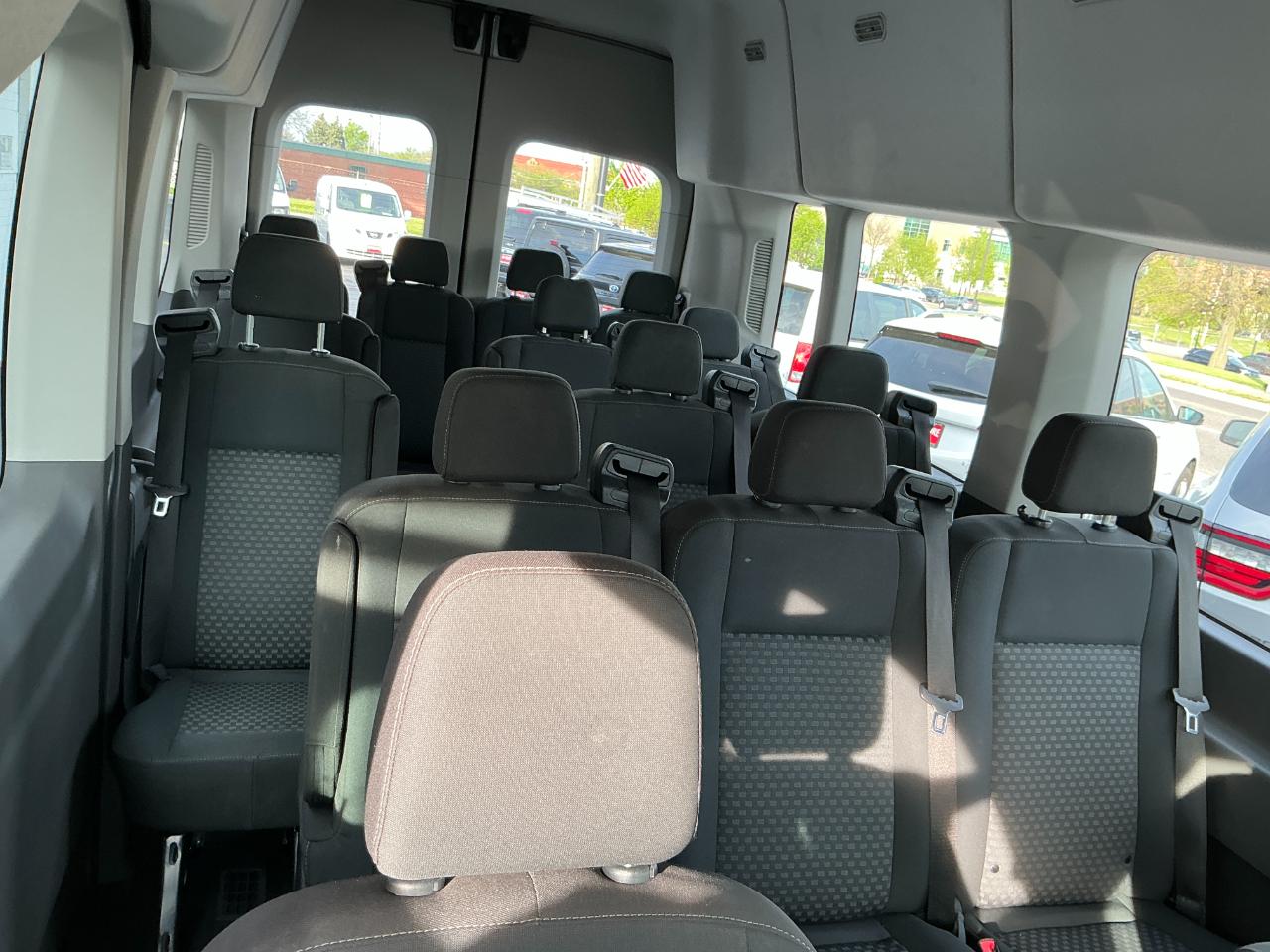 Ford Transit Passenger Wagon T-350 148" High Roof XLT RWD 2023