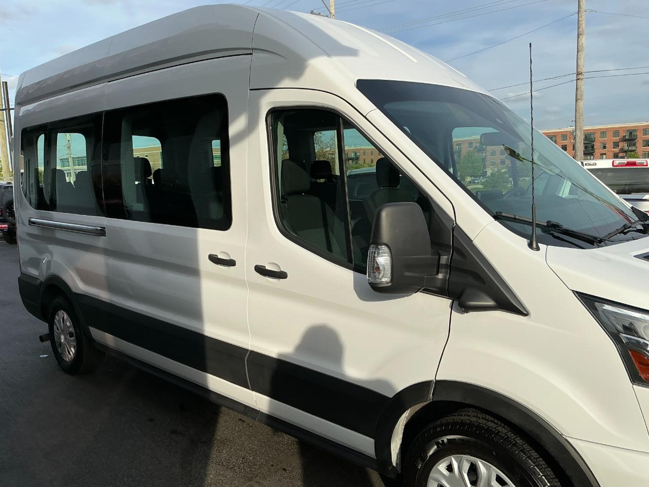 Ford Transit Passenger Wagon T-350 148" High Roof XLT RWD 2023