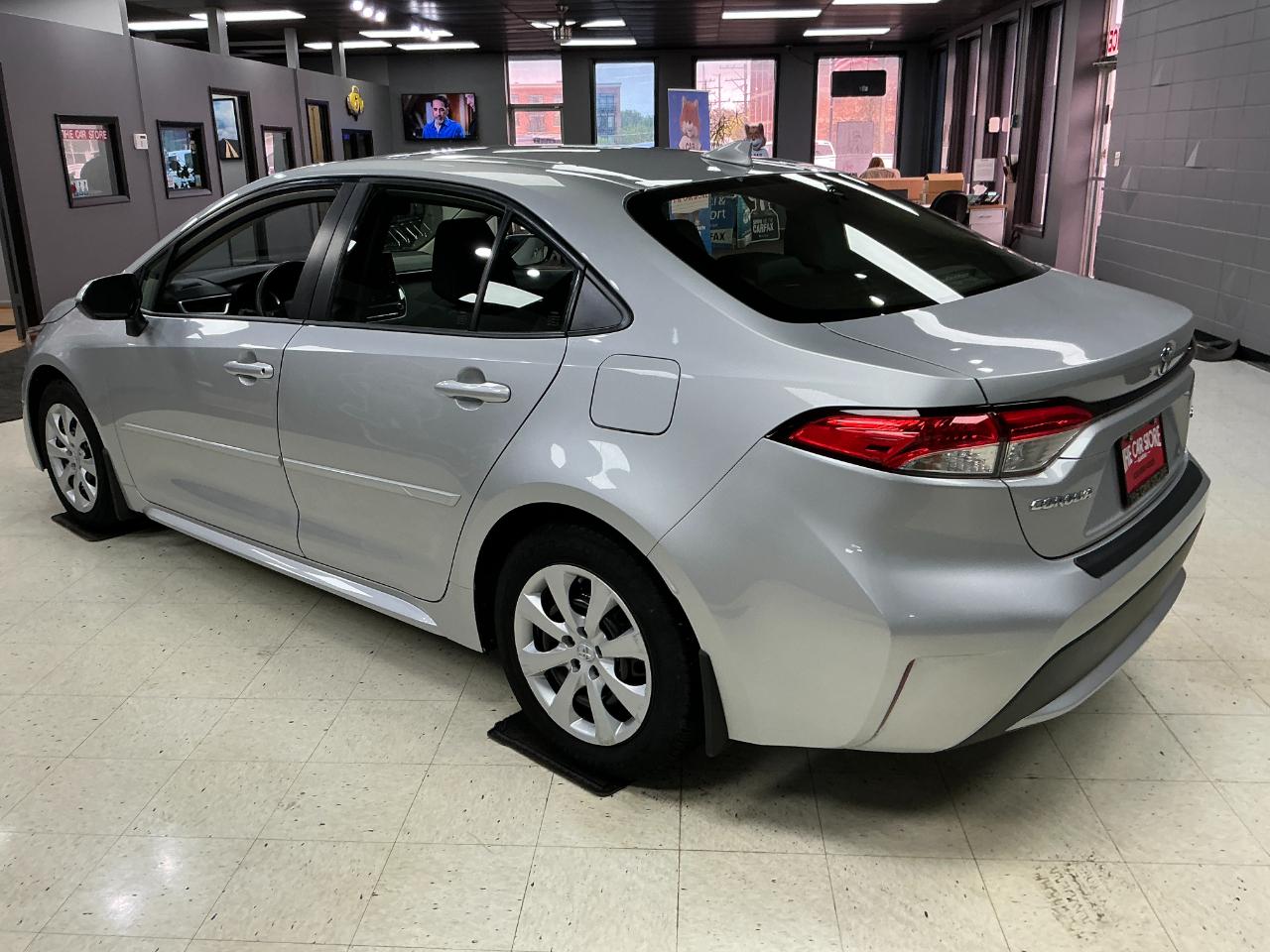 Toyota Corolla LE CVT (Natl) 2021