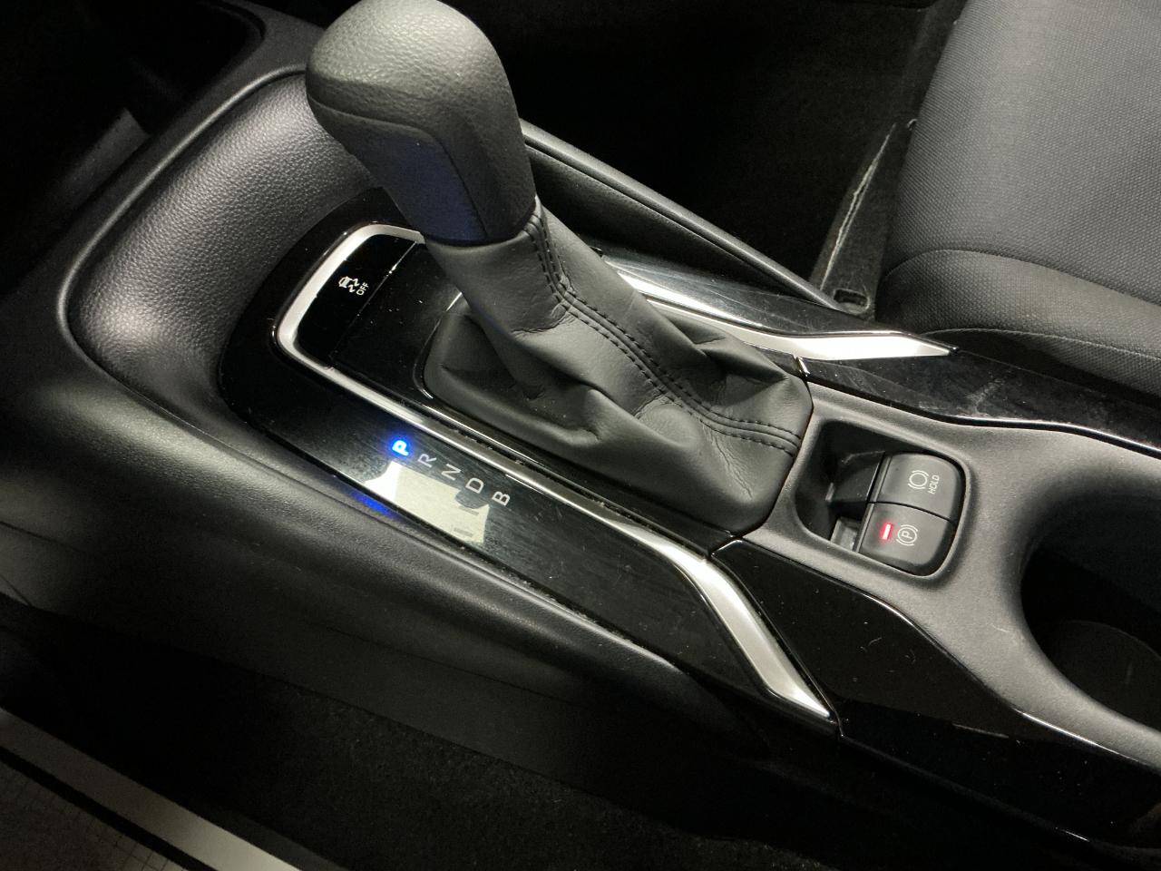 Toyota Corolla LE CVT (Natl) 2021