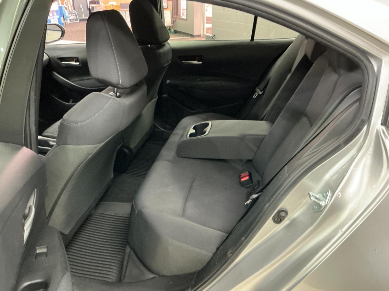 Toyota Corolla LE CVT (Natl) 2021