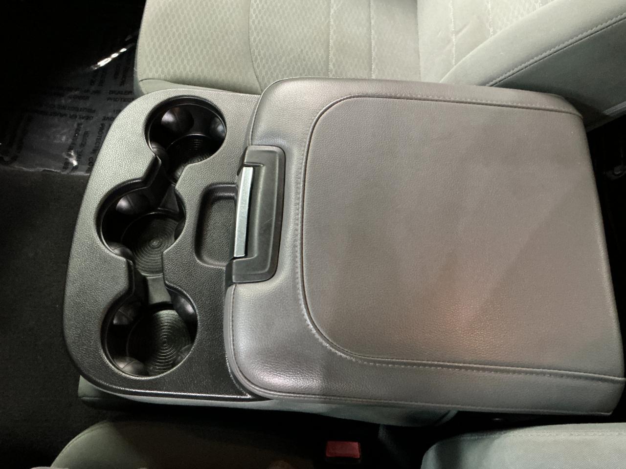 RAM 1500 4WD Quad Cab 140.5" Express 2016