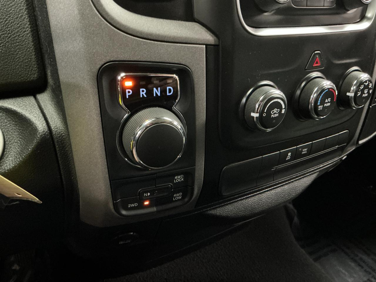 RAM 1500 4WD Quad Cab 140.5" Express 2016