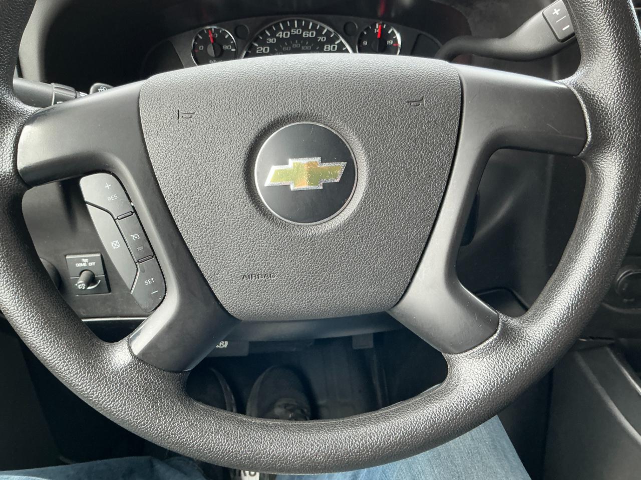 Chevrolet Express Passenger RWD 2500 135" LS 2013