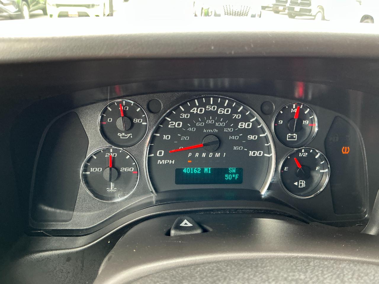 Chevrolet Express Passenger RWD 2500 135" LS 2013