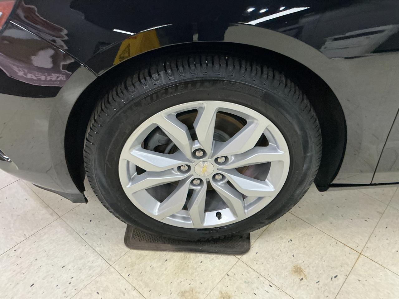 Chevrolet Impala 4dr Sdn LT w/1LT 2020