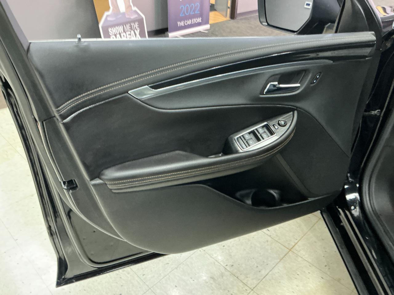 Chevrolet Impala 4dr Sdn LT w/1LT 2020