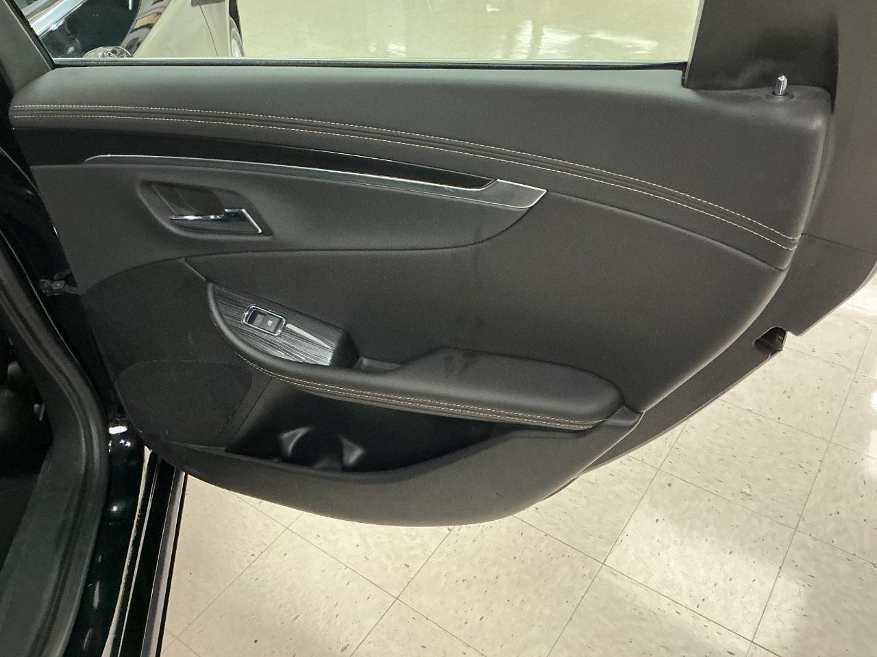 Chevrolet Impala 4dr Sdn LT w/1LT 2020