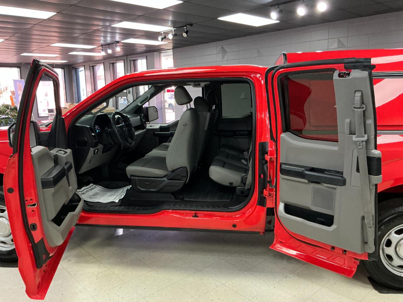 Ford F-150 XL 4WD SuperCab 6.5' Box 2019