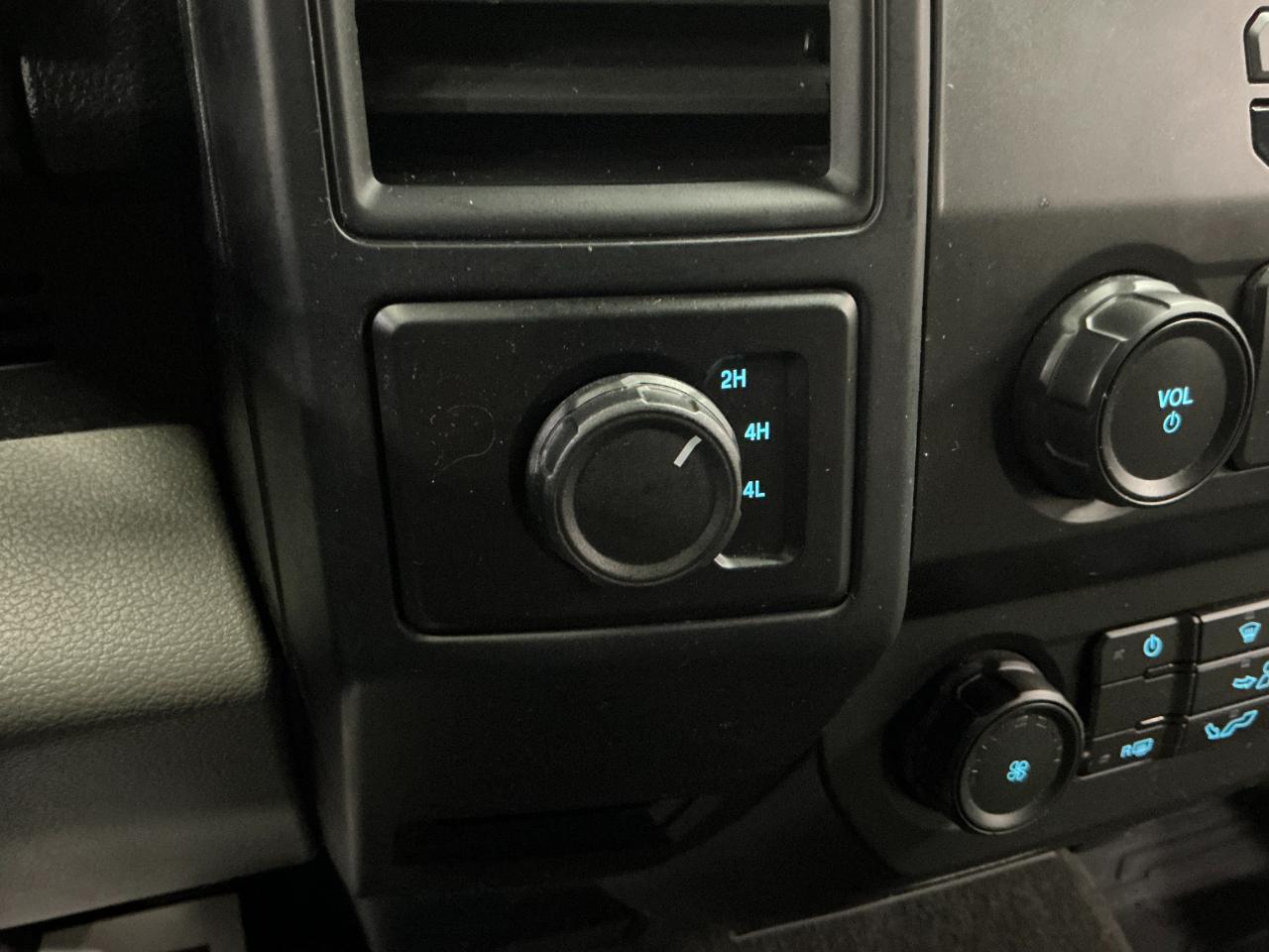 Ford F-150 XL 4WD SuperCab 6.5' Box 2019