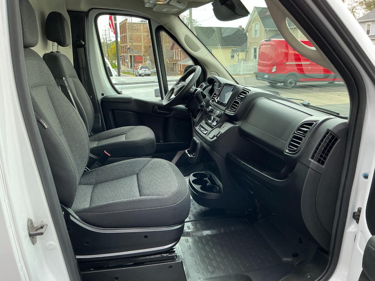 RAM ProMaster Cargo Van 2500 Low Roof 136" WB 2023