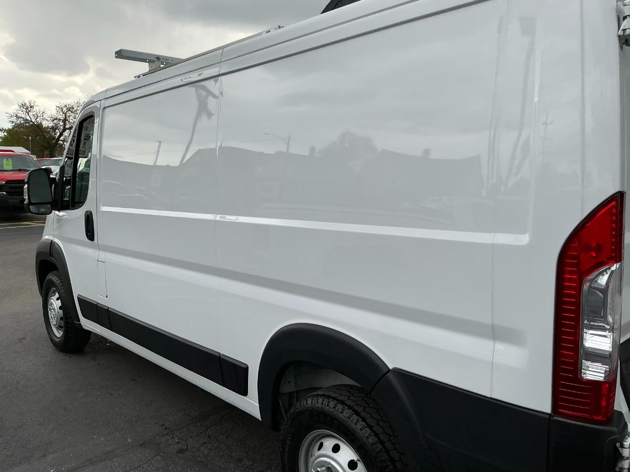RAM ProMaster Cargo Van 2500 Low Roof 136" WB 2023