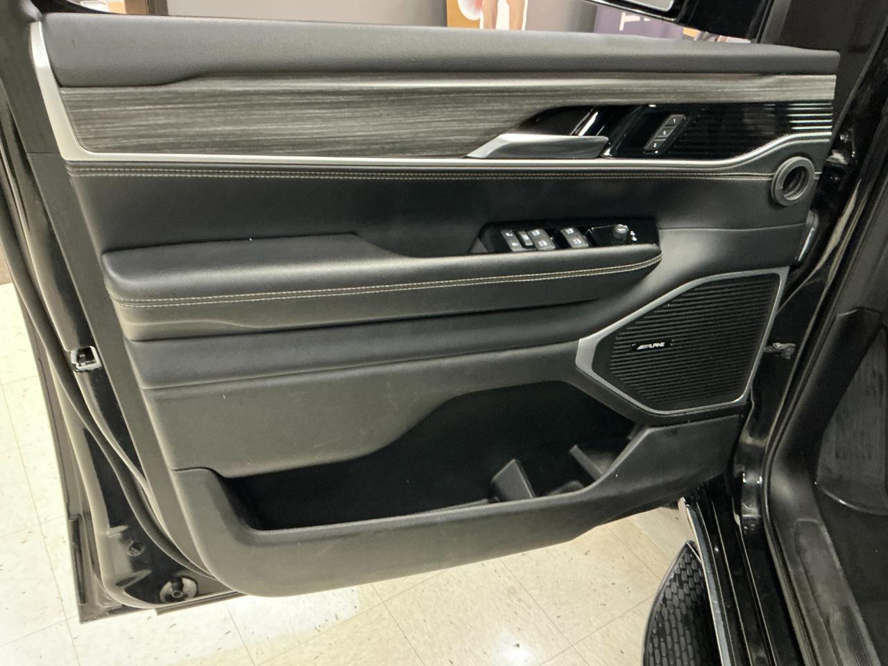 Jeep Wagoneer Series II 4x4 2024
