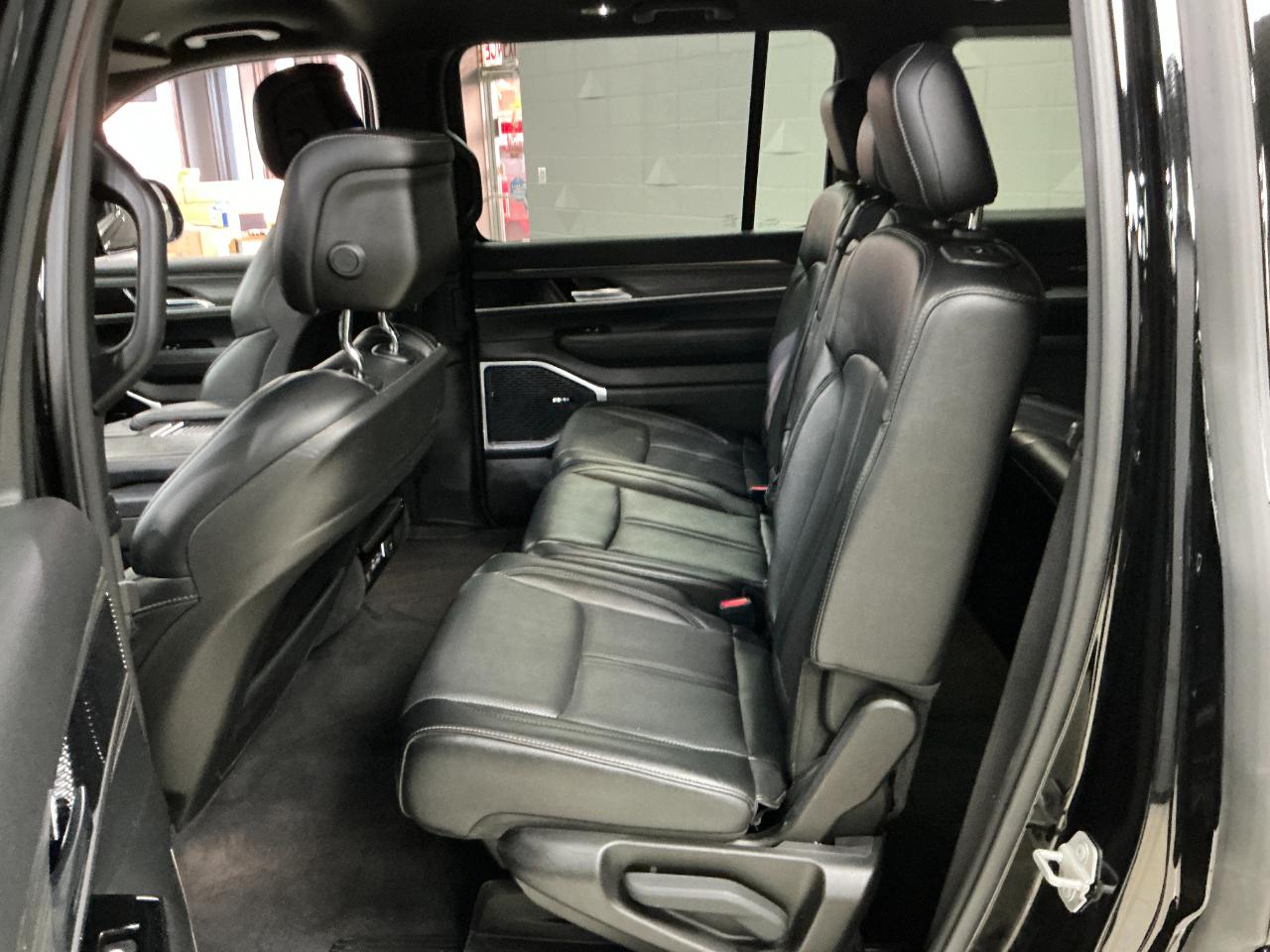 Jeep Wagoneer Series II 4x4 2024