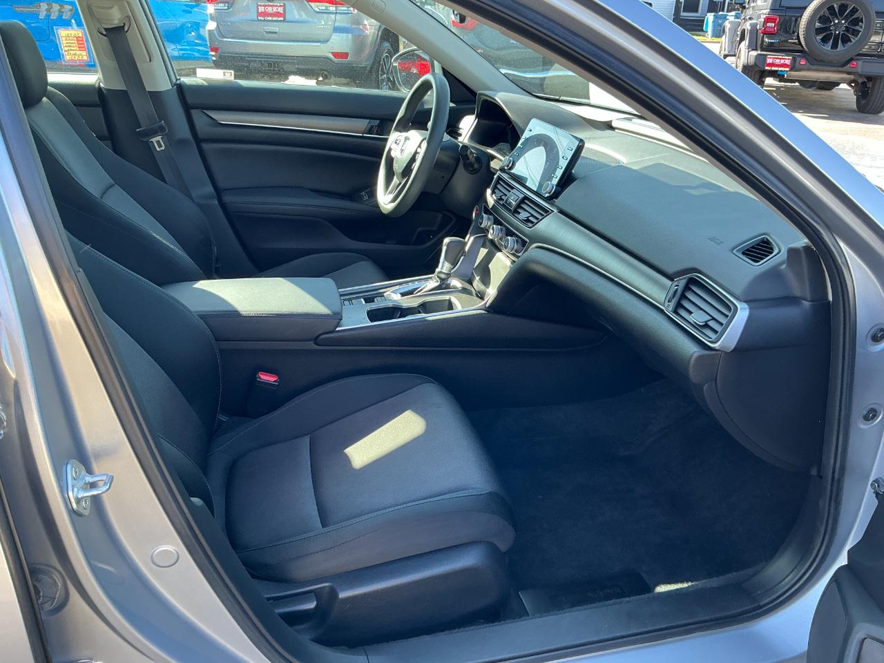 Honda Accord Sedan LX 1.5T CVT 2022