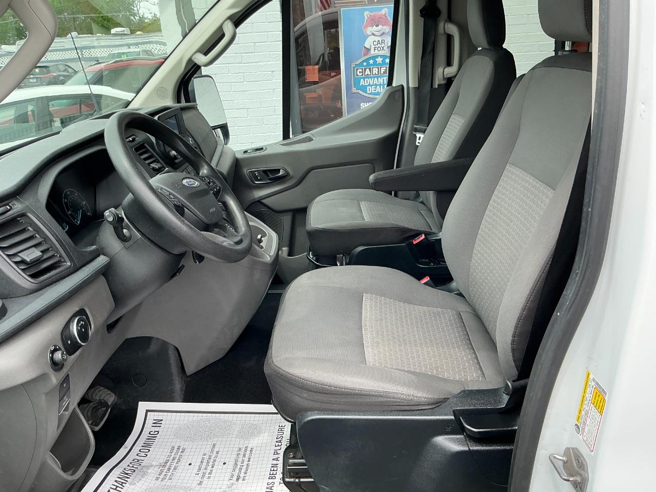 Ford Transit Passenger Wagon T-350 148" Low Roof XLT RWD 2021