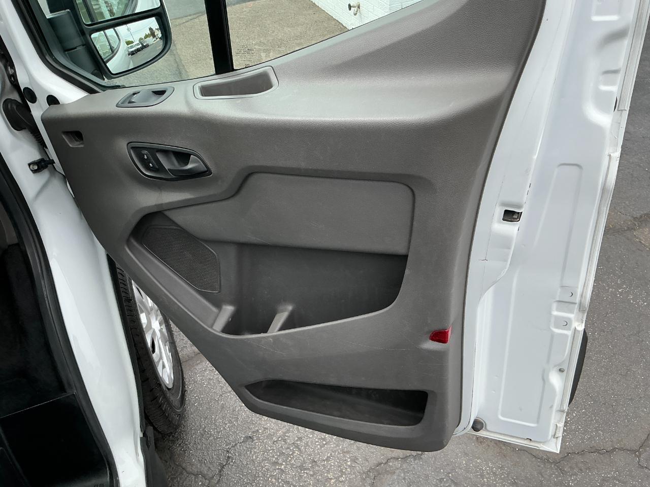 Ford Transit Passenger Wagon T-350 148" Low Roof XLT RWD 2021
