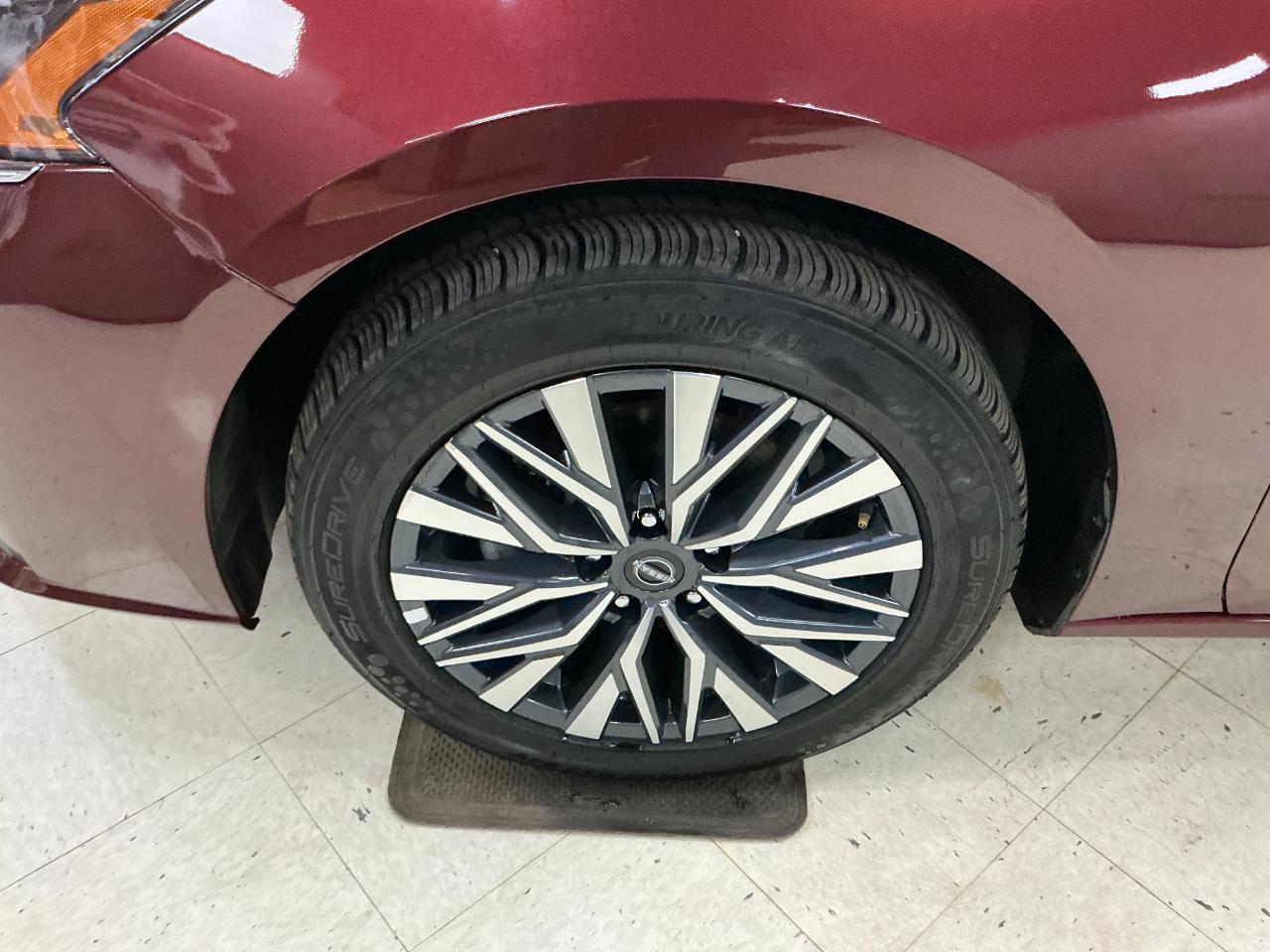Nissan Altima SV AWD 2025