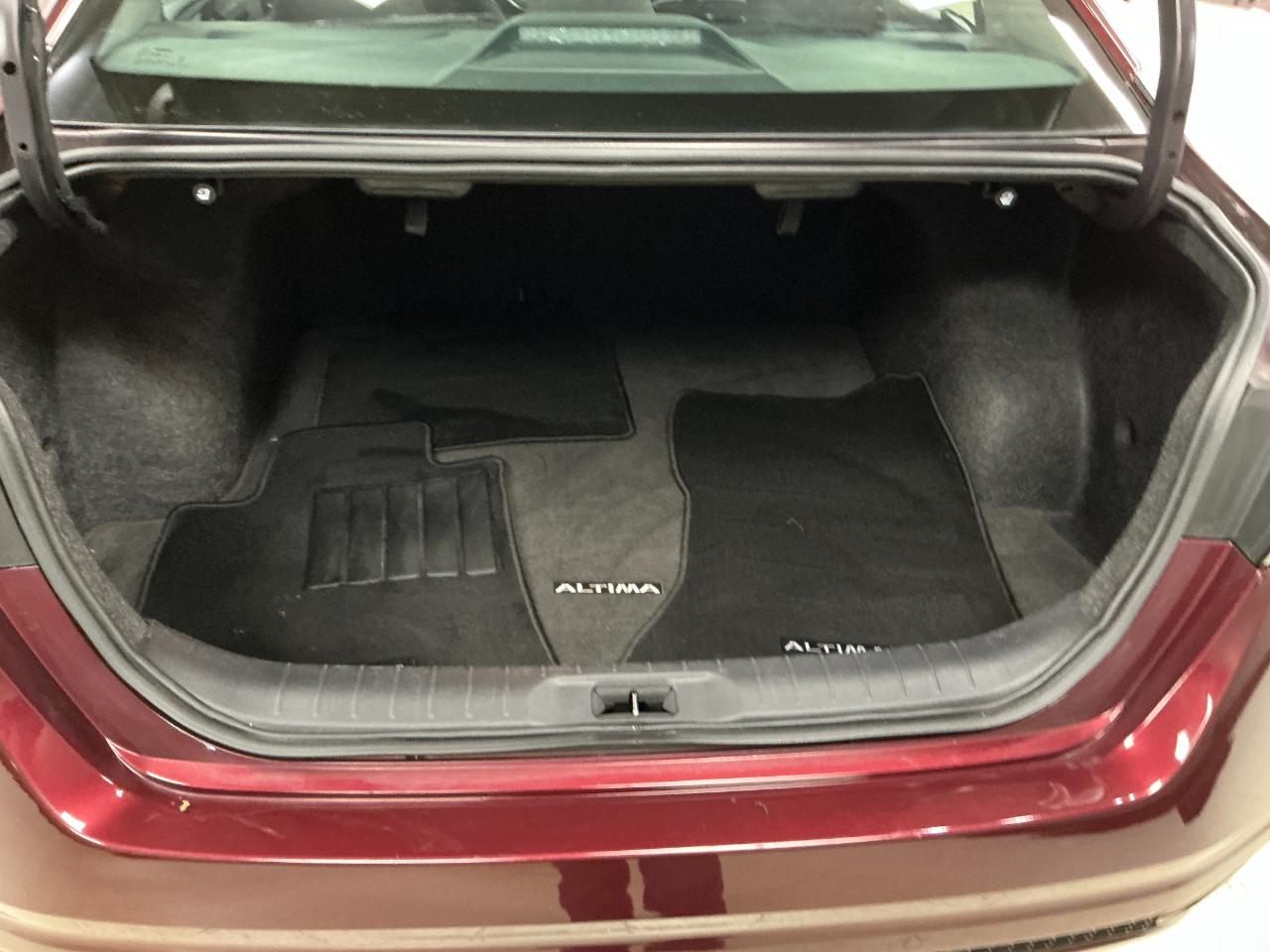 Nissan Altima SV AWD 2025