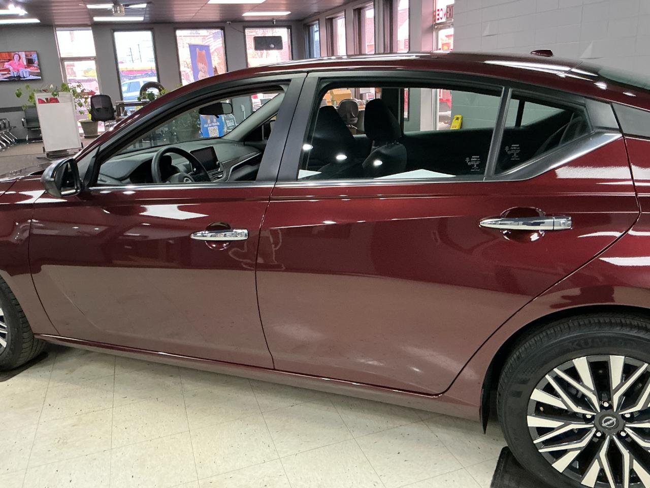 Nissan Altima SV AWD 2025