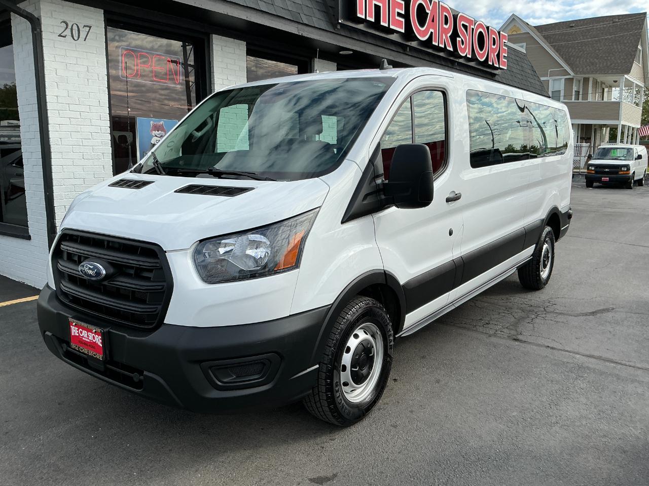 Ford Transit Passenger Wagon T-350 148" Low Roof XLT RWD 2020