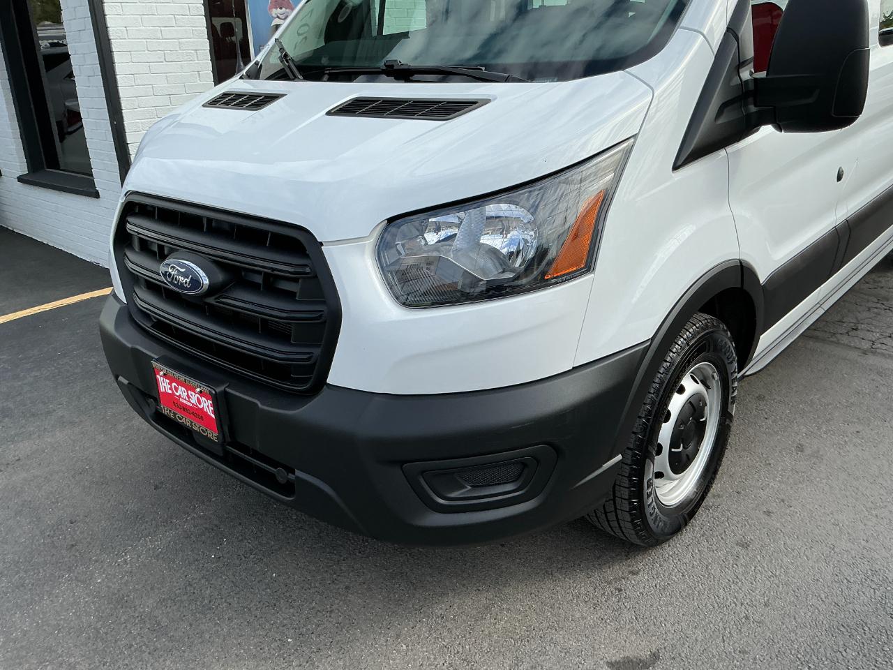 Ford Transit Passenger Wagon T-350 148" Low Roof XLT RWD 2020