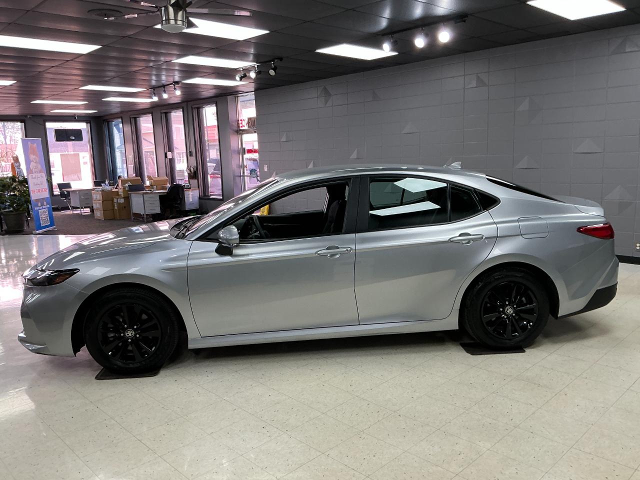 Toyota Camry LE 4D Sedan 2025