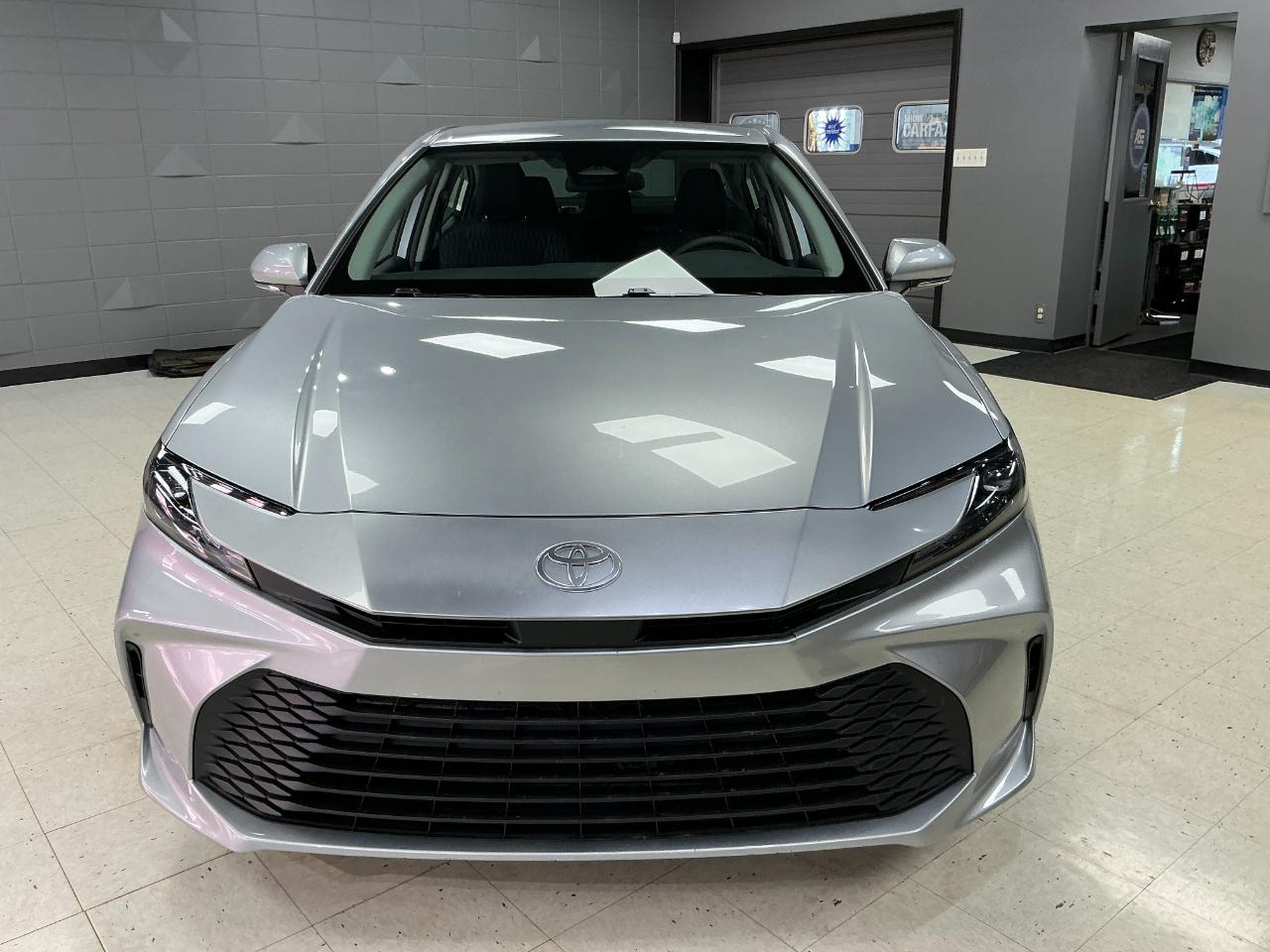Toyota Camry LE 4D Sedan 2025