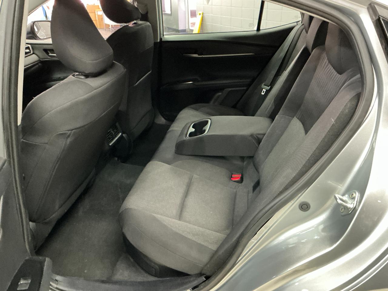 Toyota Camry LE 4D Sedan 2025