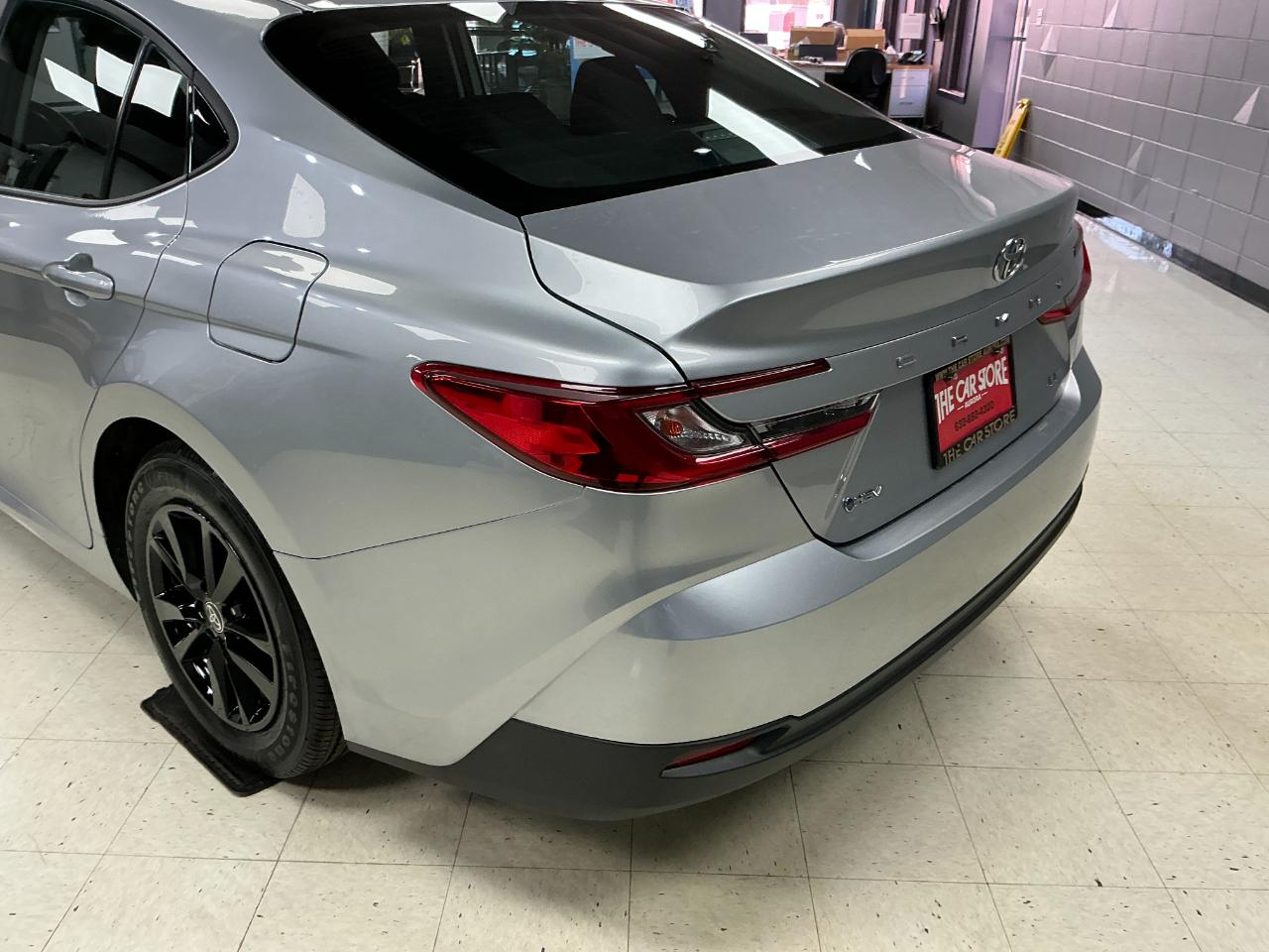 Toyota Camry LE 4D Sedan 2025