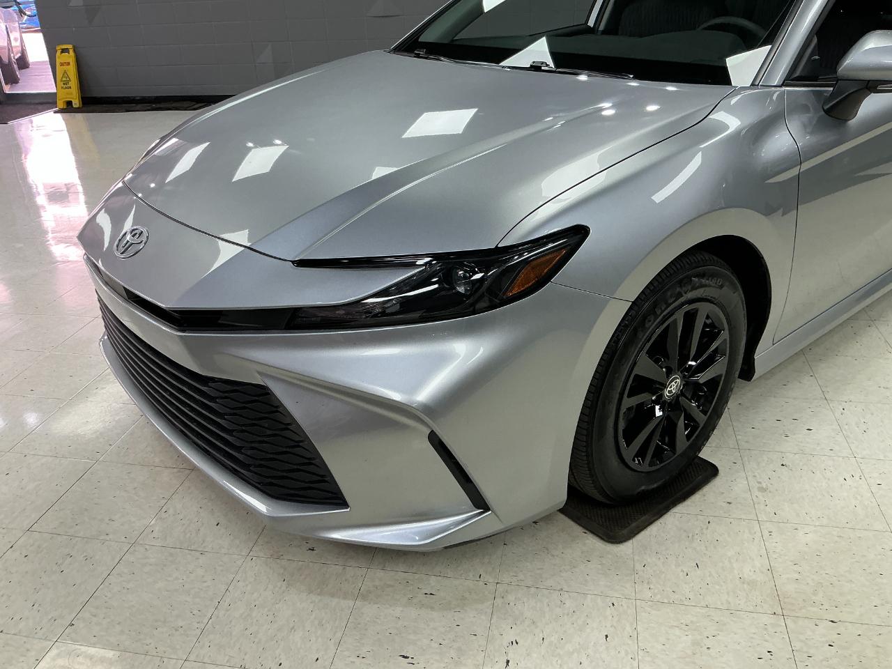 Toyota Camry LE 4D Sedan 2025