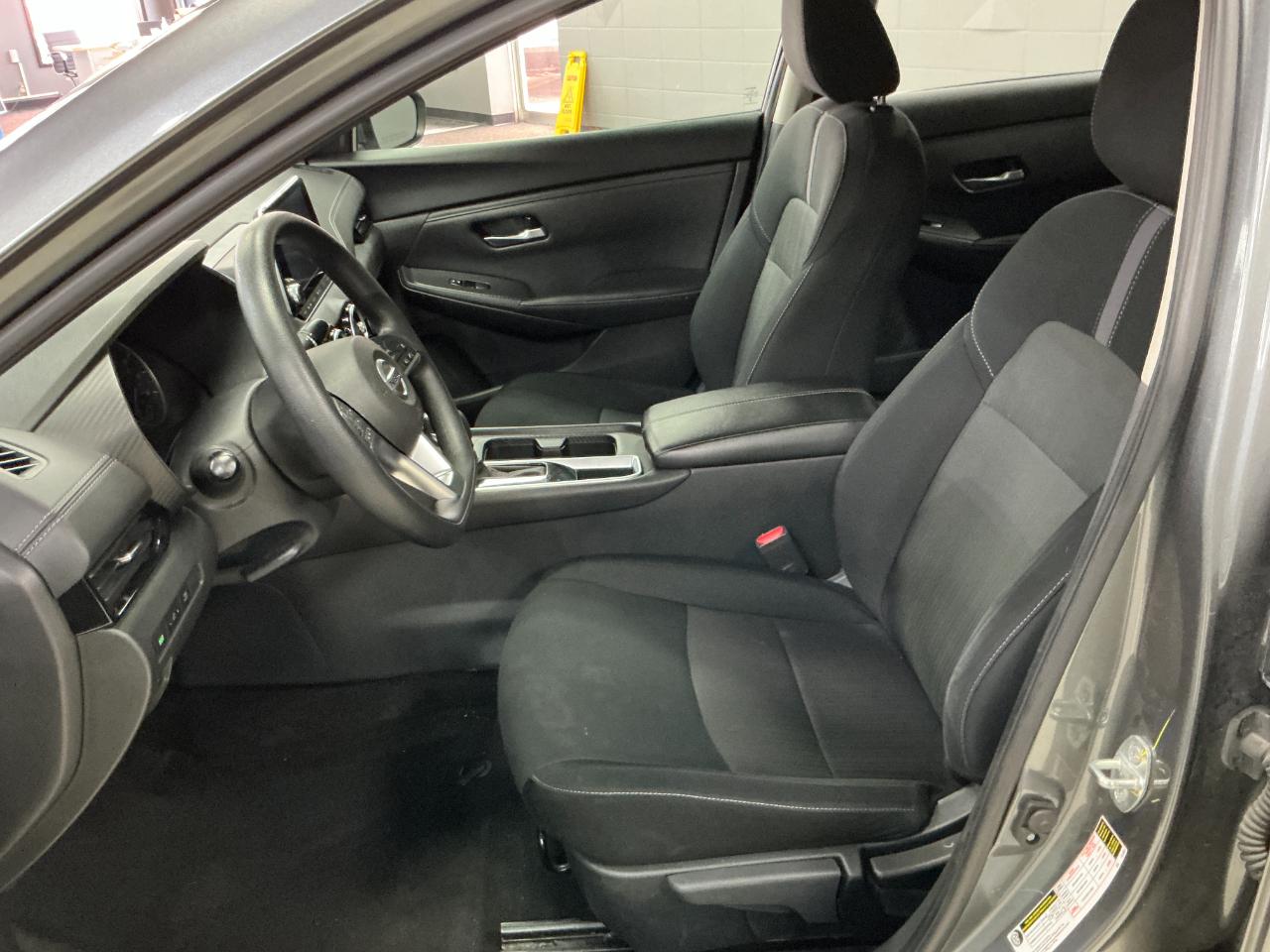 Nissan Sentra SV CVT 2023