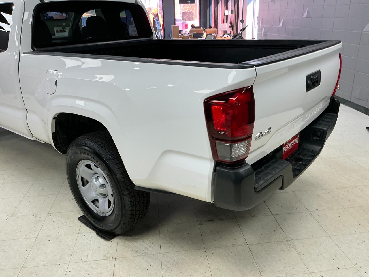 Toyota Tacoma 4WD SR Access Cab 6' Bed I4 AT (Natl) 2022