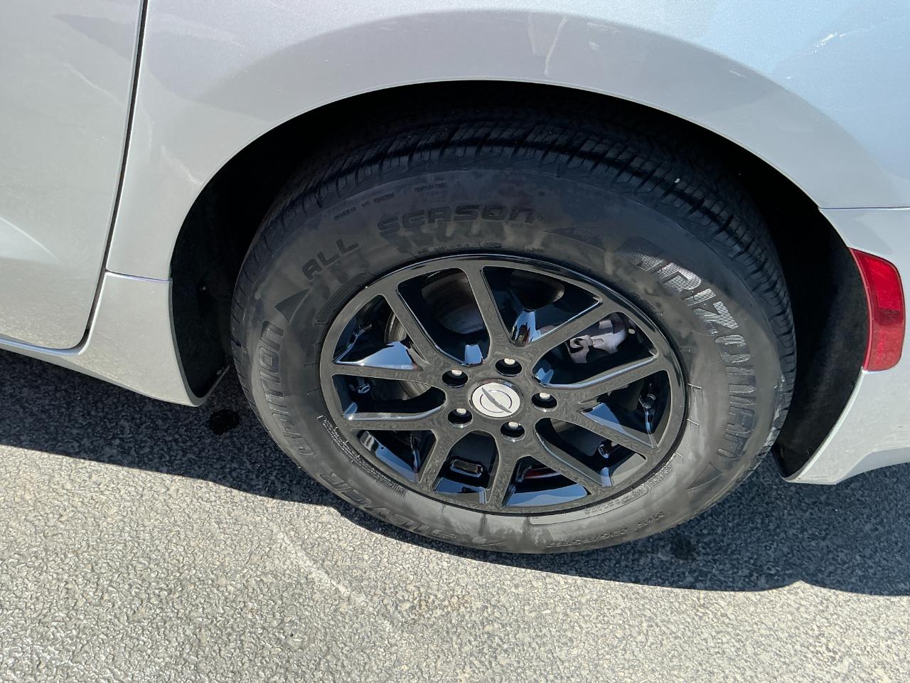 Chrysler Pacifica Touring L FWD 2023