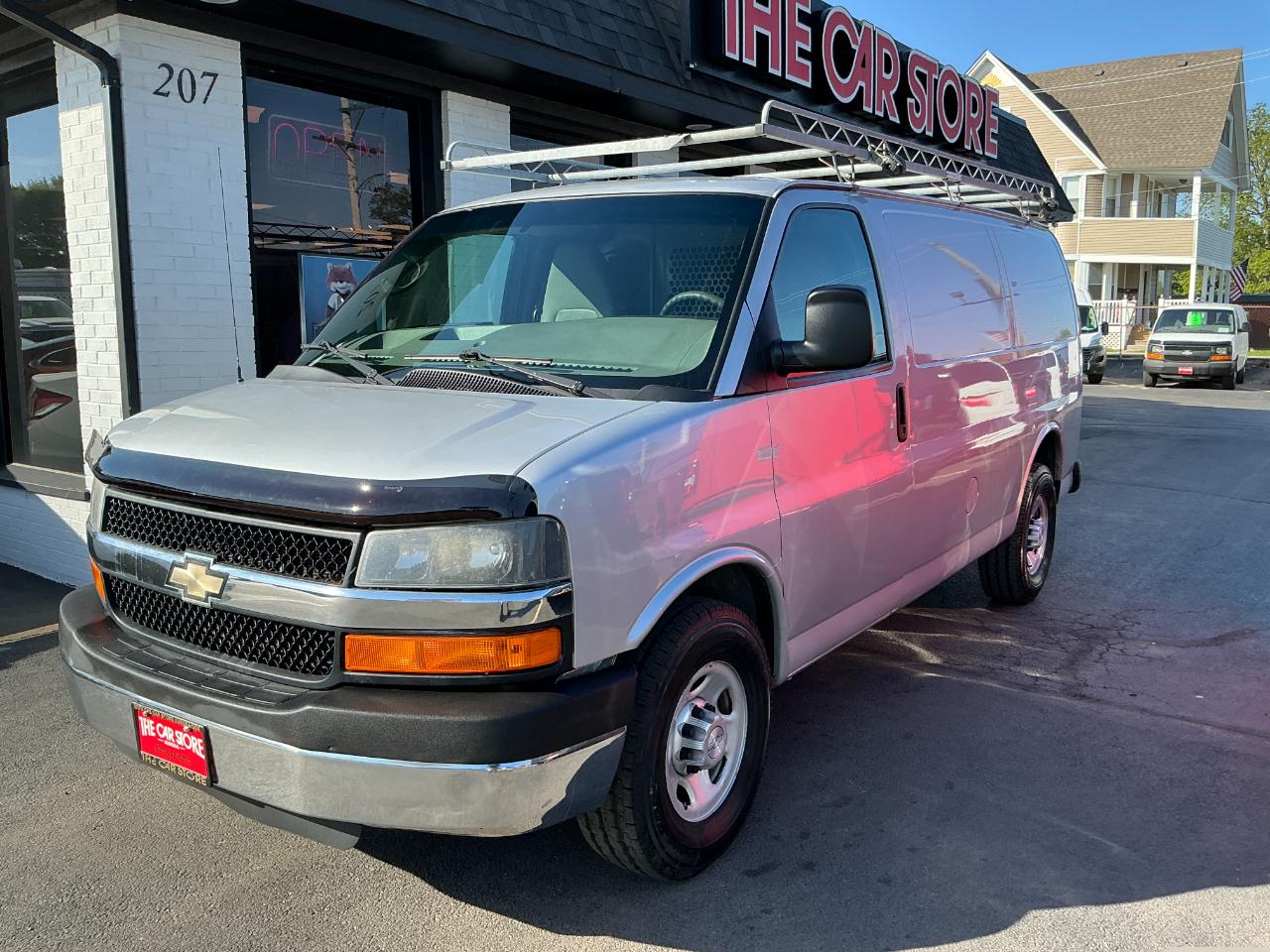 Chevrolet Express Cargo Van RWD 2500 135" 2014