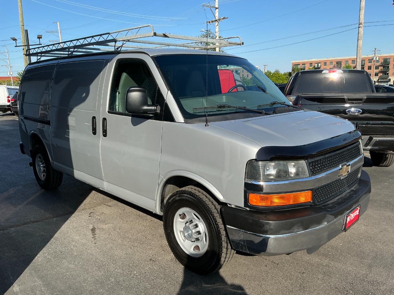 Chevrolet Express Cargo Van RWD 2500 135" 2014