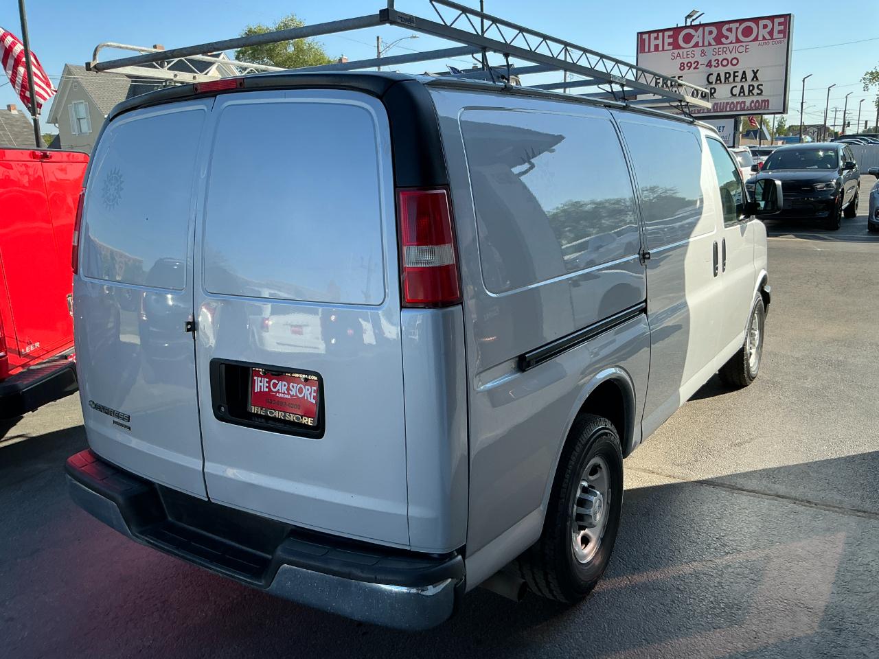 Chevrolet Express Cargo Van RWD 2500 135" 2014